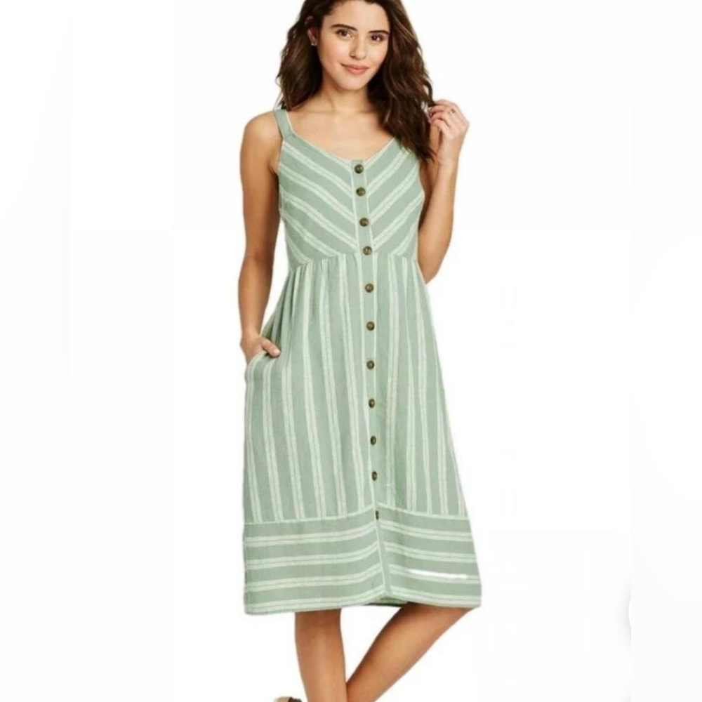 Universal Thread Sage Green Striped Button-Front Midi Dress